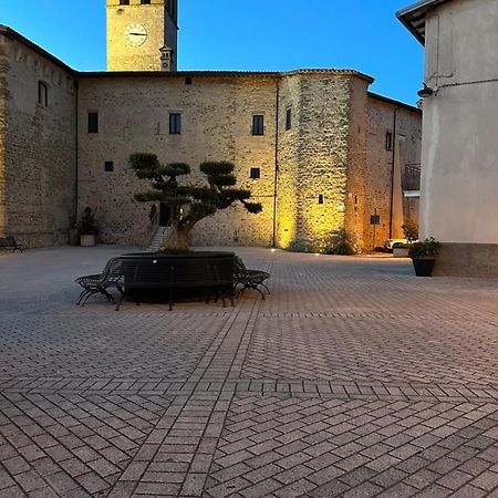 Apartamento Il Girasole Castel Ritaldi Exterior foto