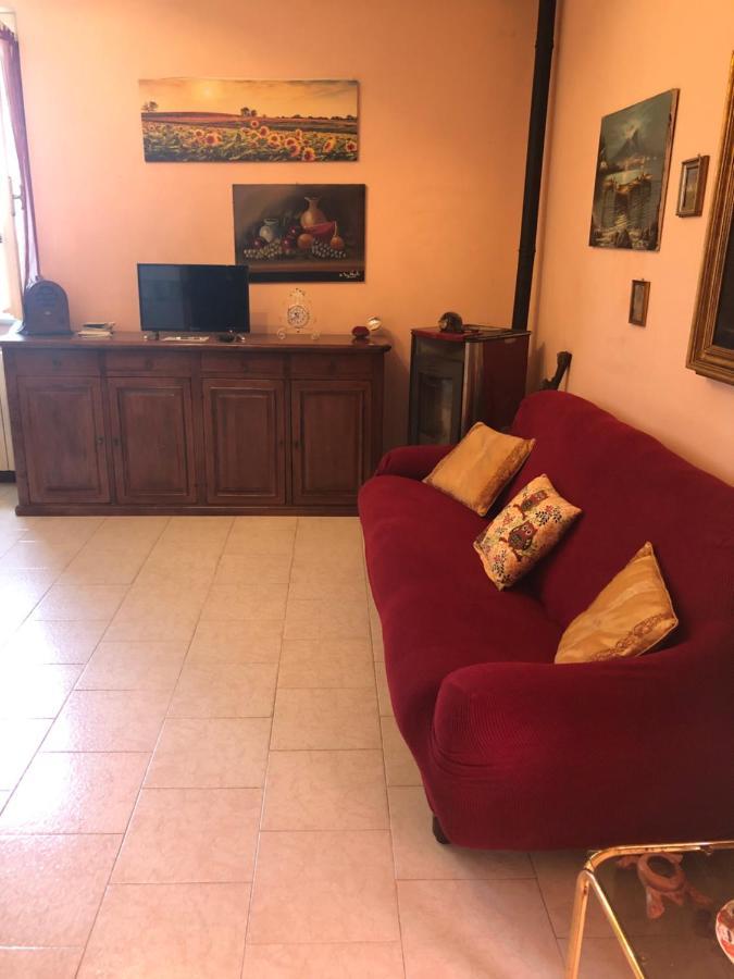 Apartamento Il Girasole Castel Ritaldi Exterior foto