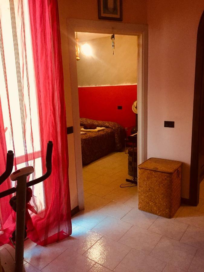 Apartamento Il Girasole Castel Ritaldi Exterior foto
