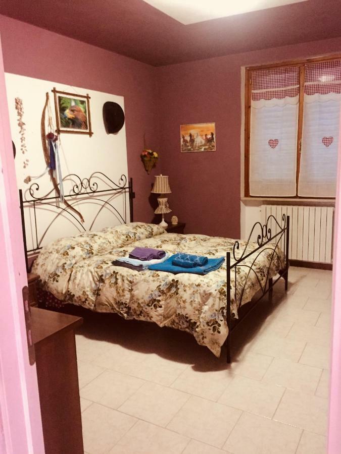 Apartamento Il Girasole Castel Ritaldi Exterior foto
