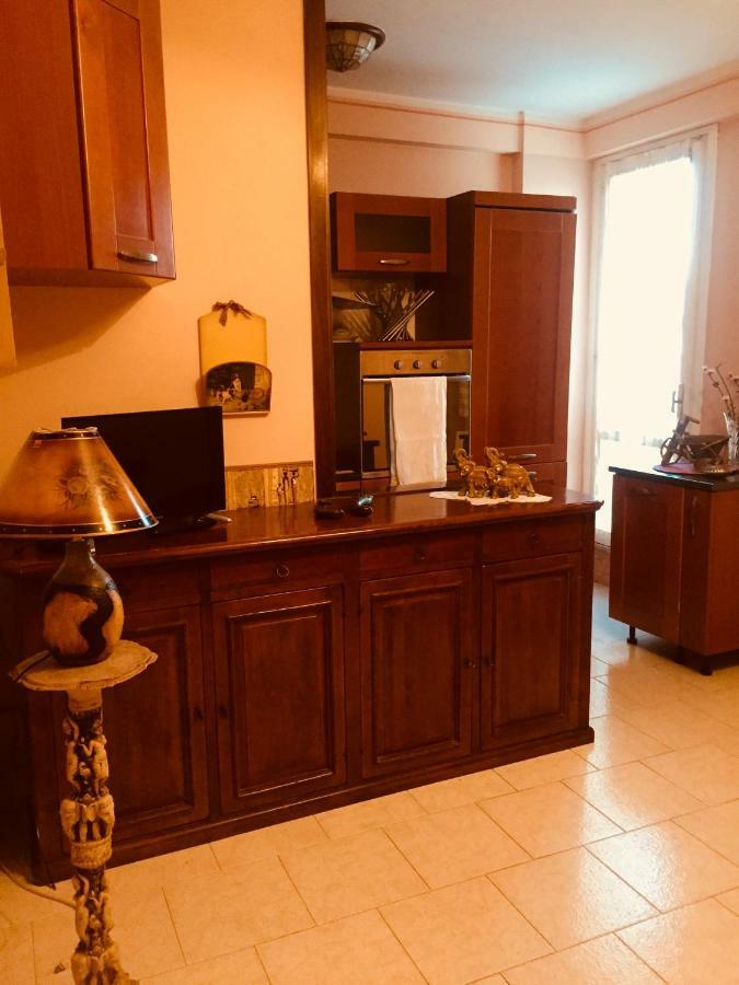 Apartamento Il Girasole Castel Ritaldi Exterior foto